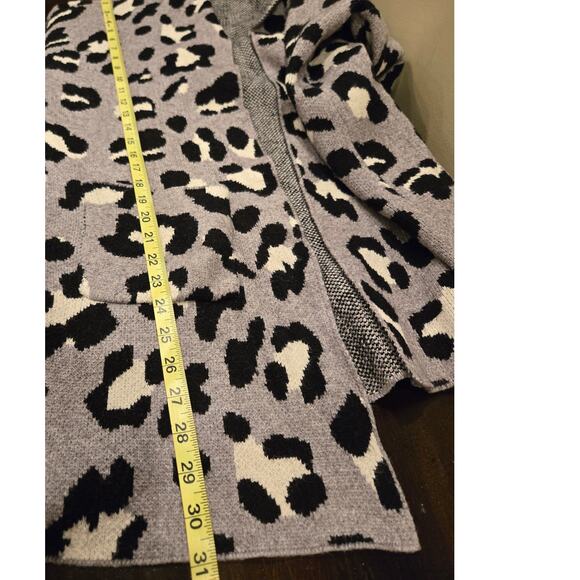 Anthropologie FATE Hooded Open Animal Print Cardigan Gray Black Medium Pockets - Picture 9 of 9